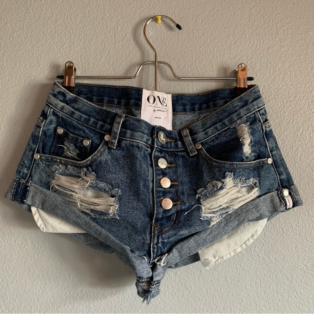 One by One teaspoon Bandits Blue Jean Shorts Size 25